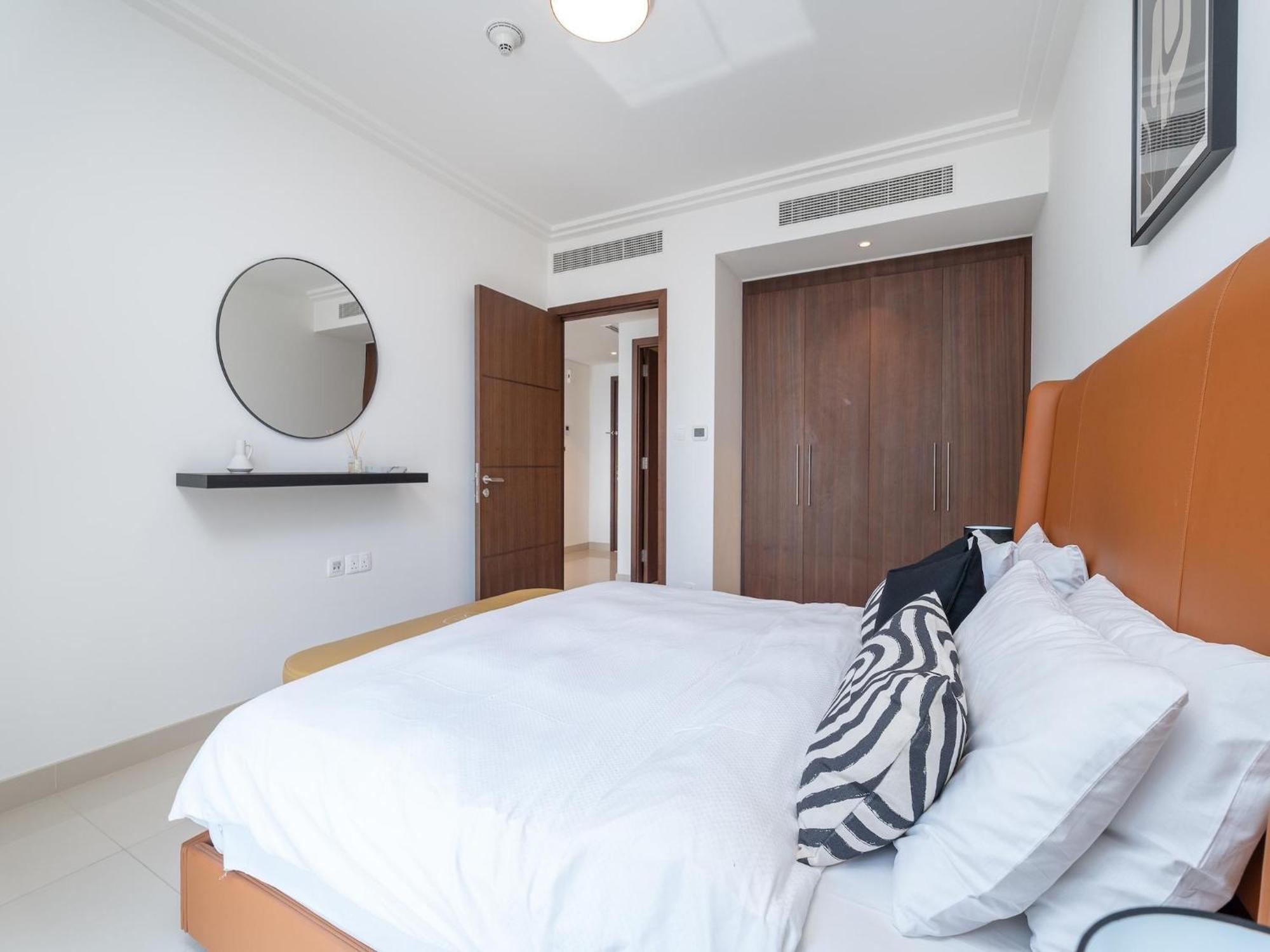 Luxurious Stylish Apartments Across Dubai Mall Burj Khalifa City Views Exterior photo